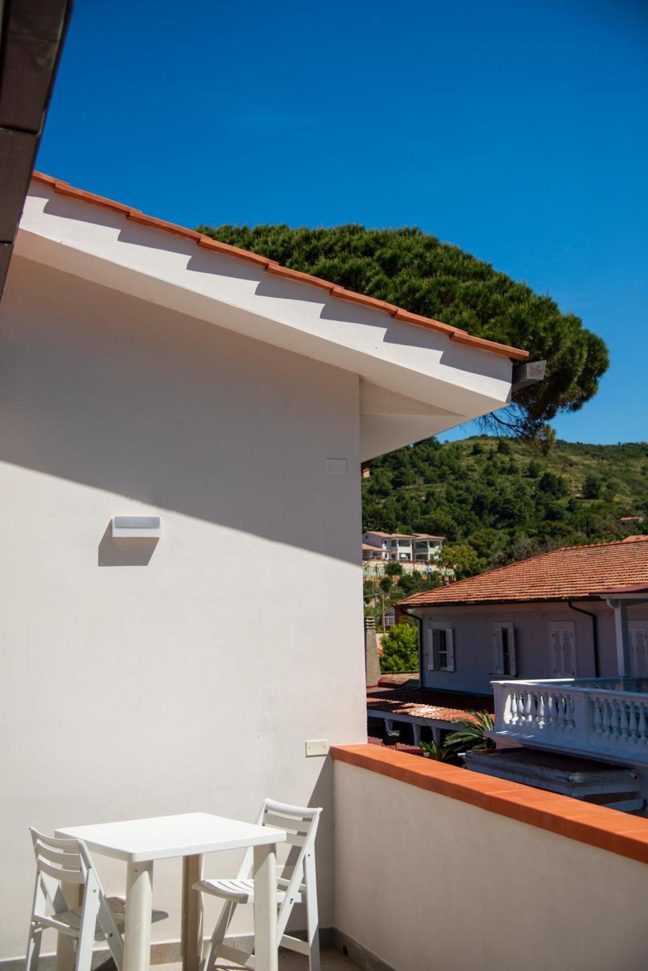 Residence Hotel Villa Mare Portoferraio Esterno foto
