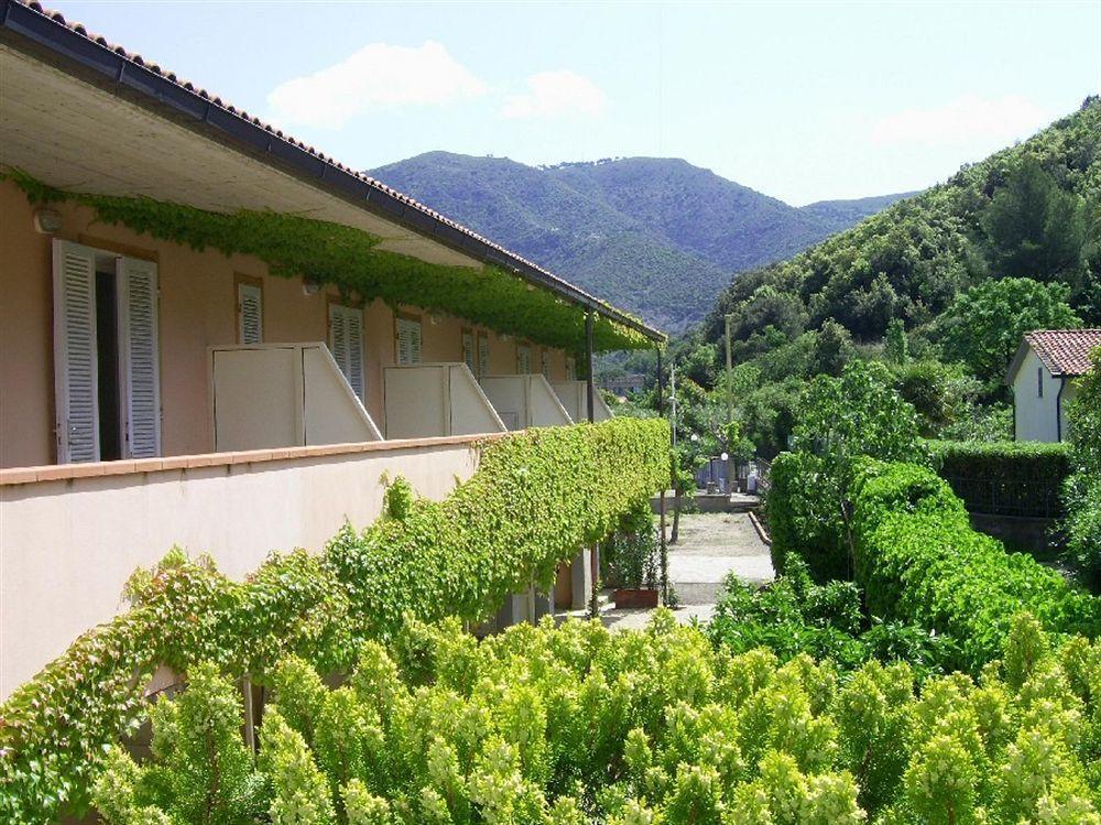 Residence Hotel Villa Mare Portoferraio Esterno foto