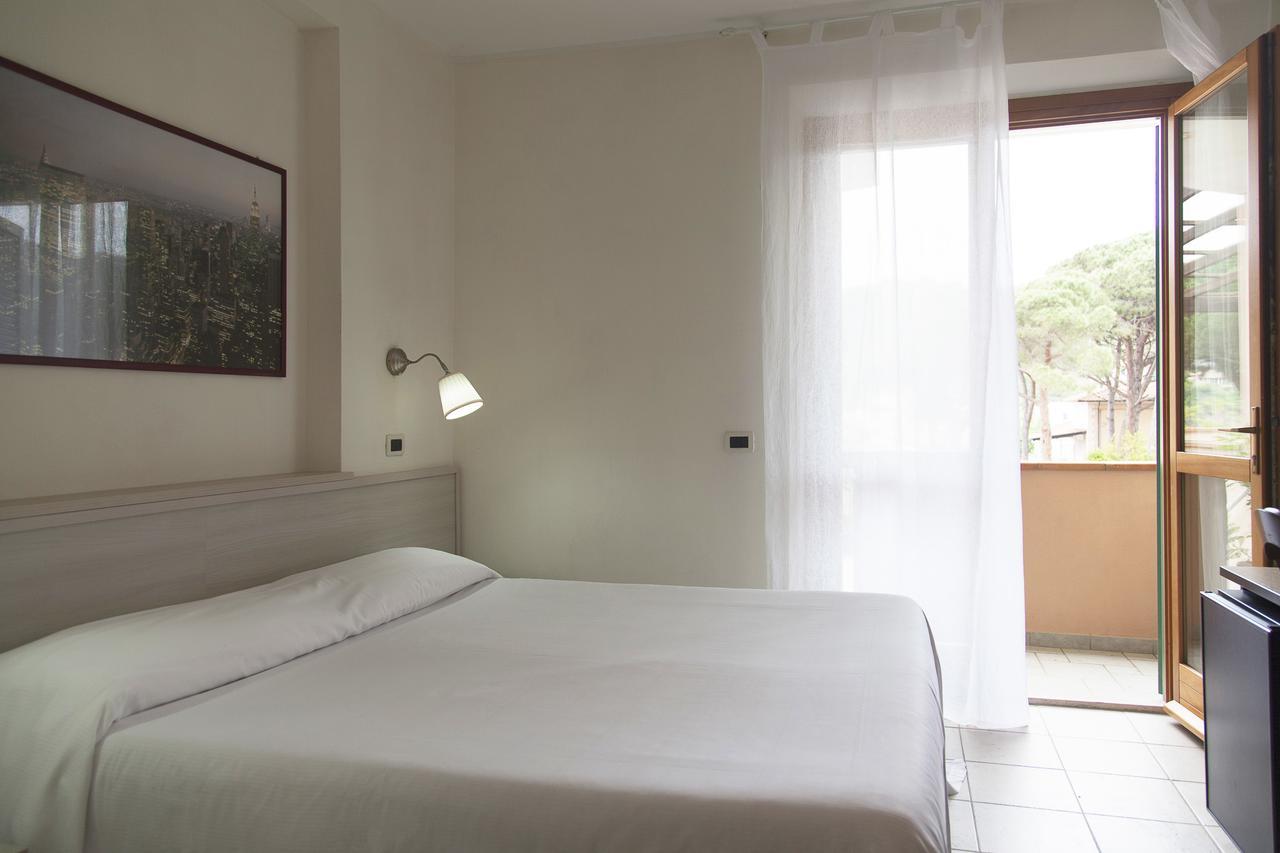 Residence Hotel Villa Mare Portoferraio Esterno foto