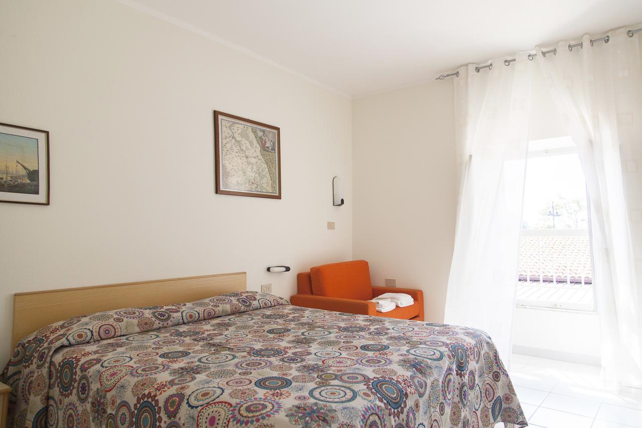Residence Hotel Villa Mare Portoferraio Esterno foto